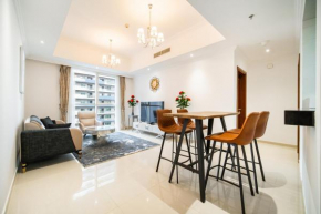 Elegant Escapes - Homely 1B in Dunya Tower